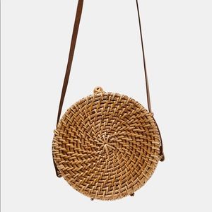 Zara rigid round bag